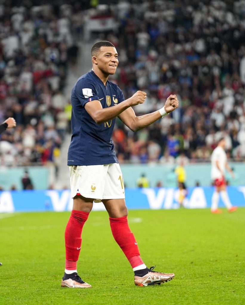 psg-star-kylian-mbappe-turns-down-record-offer-from-al-hilal:-report