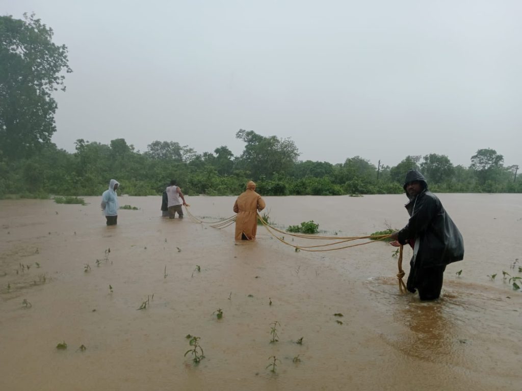 Heavy rains wreak havoc in north Telangana, 10 people washed away heavy-rains-wreak-havoc-in-north-telangana,-10-people-washed-away
