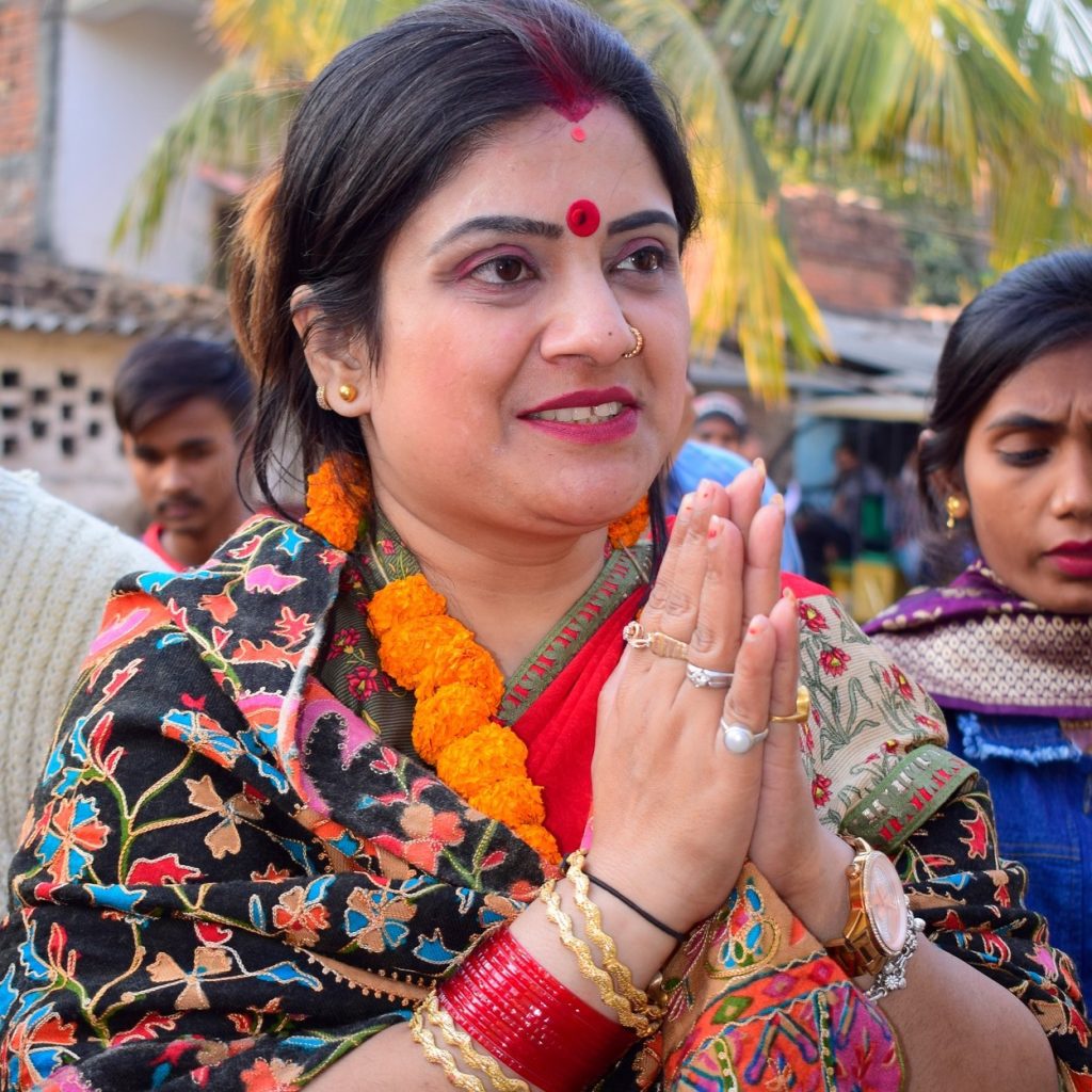 bihar-state-election-commission-disqualifies-chapra-mayor-rakhi-gupta