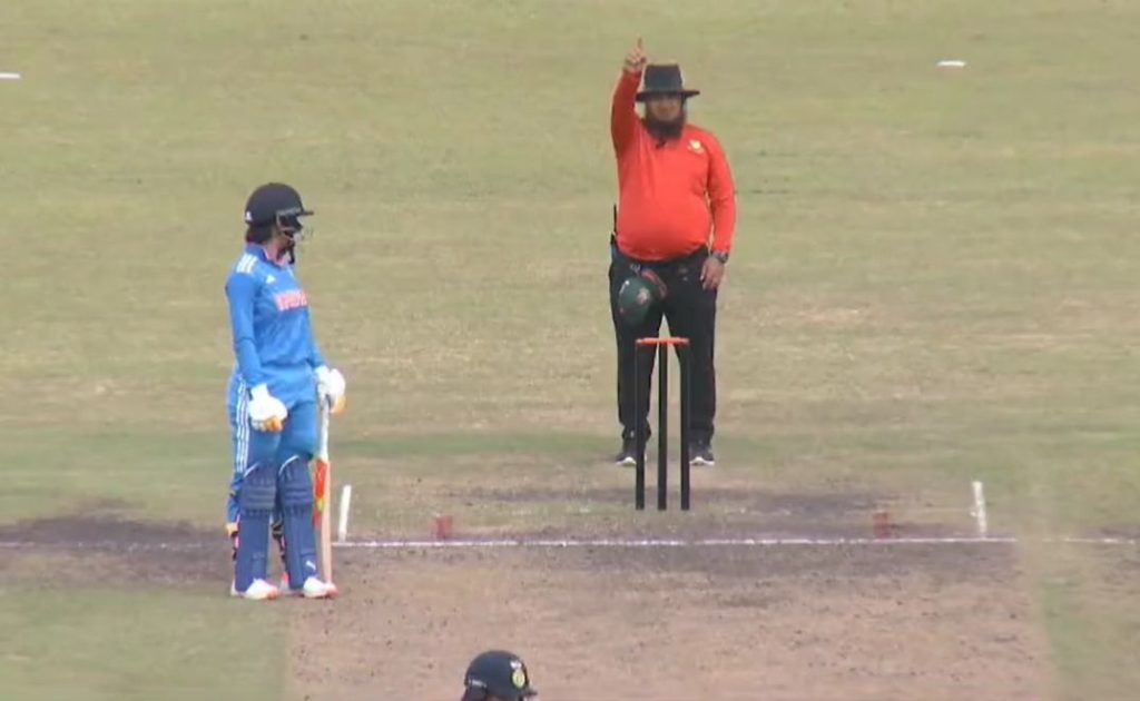 close-in:-a-captain’s-regrettable-outburst.-what-about-the-umpires?-(ians-column)