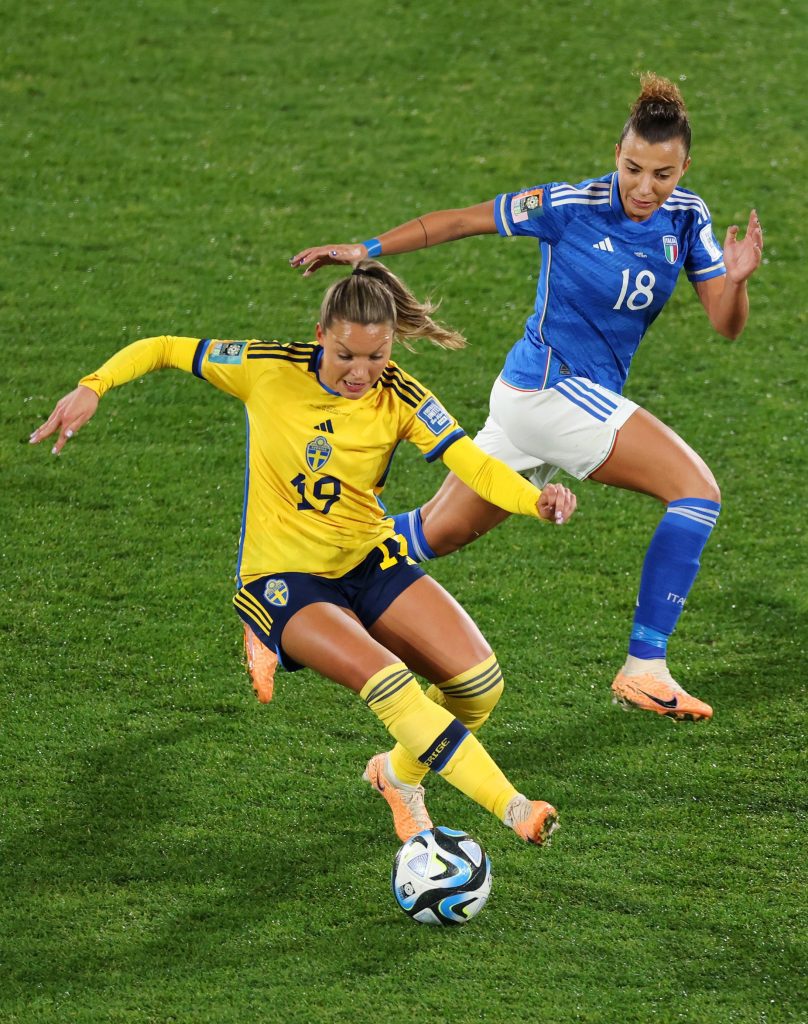 fifa-women’s-world-cup:-sweden-secure-last-16-berth-after-crushing-italy