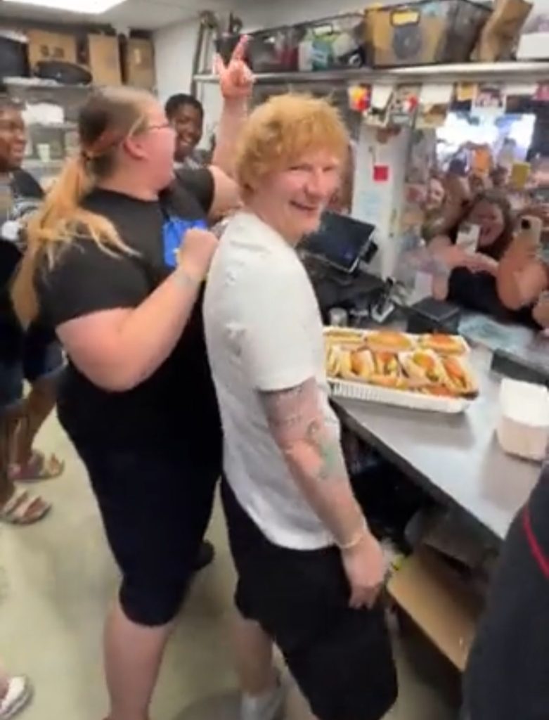 ed-sheeran-spotted-serving-hot-dogs-before-sell-out-concert