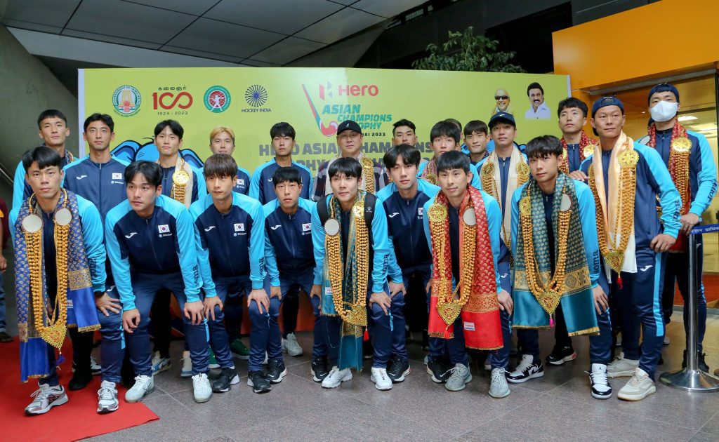 defending-champions-korea,-japan-arrive-in-chennai-for-asian-champions-trophy-2023