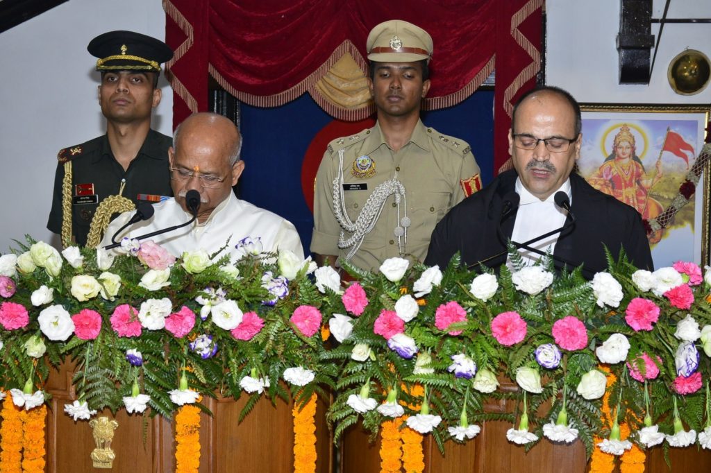 himachal-governor-administers-oath-to-three-high-court-judges