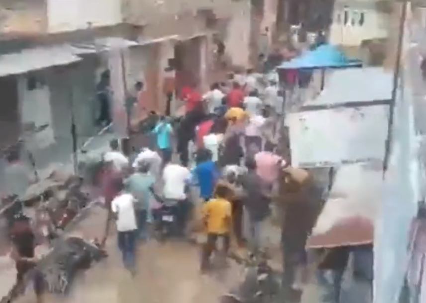 girl-student-finds-urine-mixed-in-water-bottle-in-rajasthan,-triggers-tension