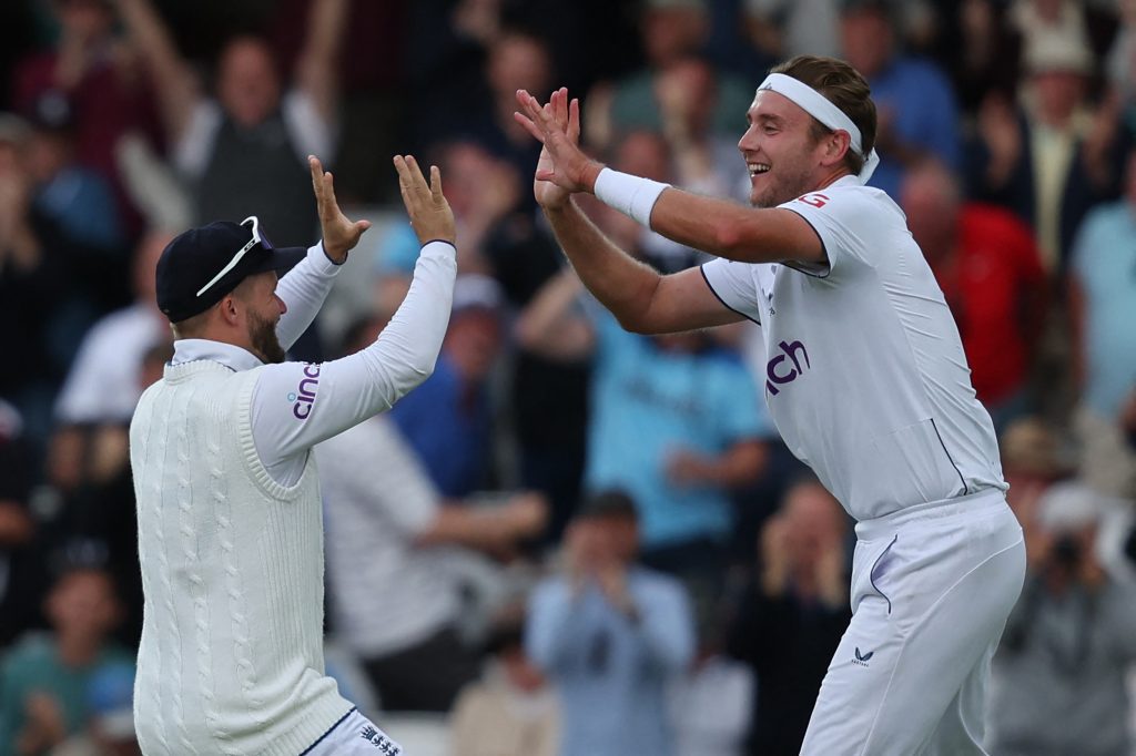 ashes-2023:-stuart-broad-gets-winning-send-off-as-england-beat-australia-by-49-runs;-draw-series-2-2