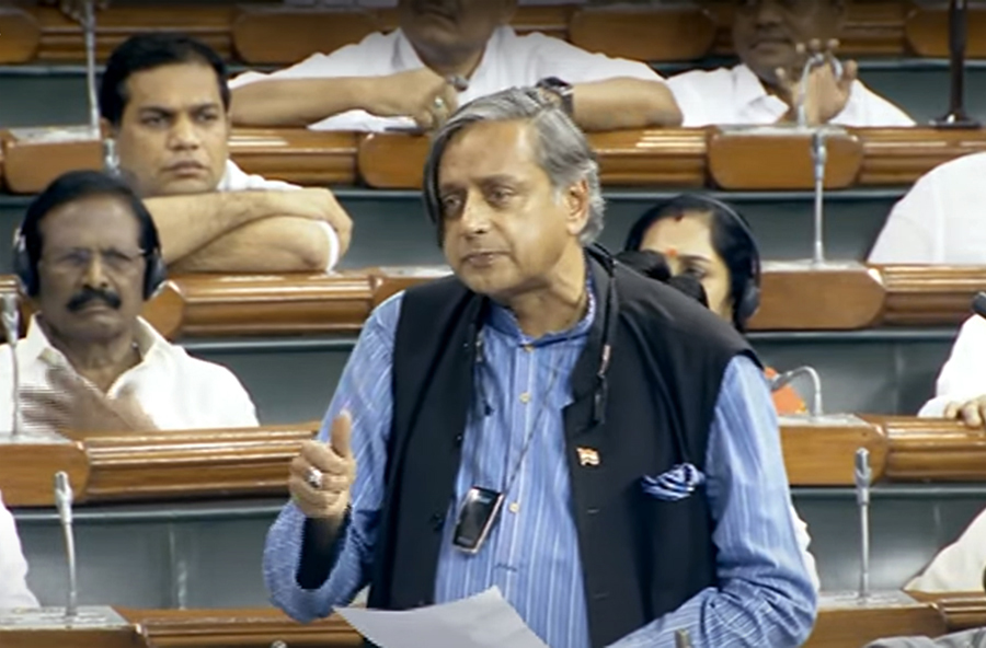 tharoor-alleges-his-microphone-was-switched-off-when-he-raised-objections-on-delhi-services-bill-in-ls