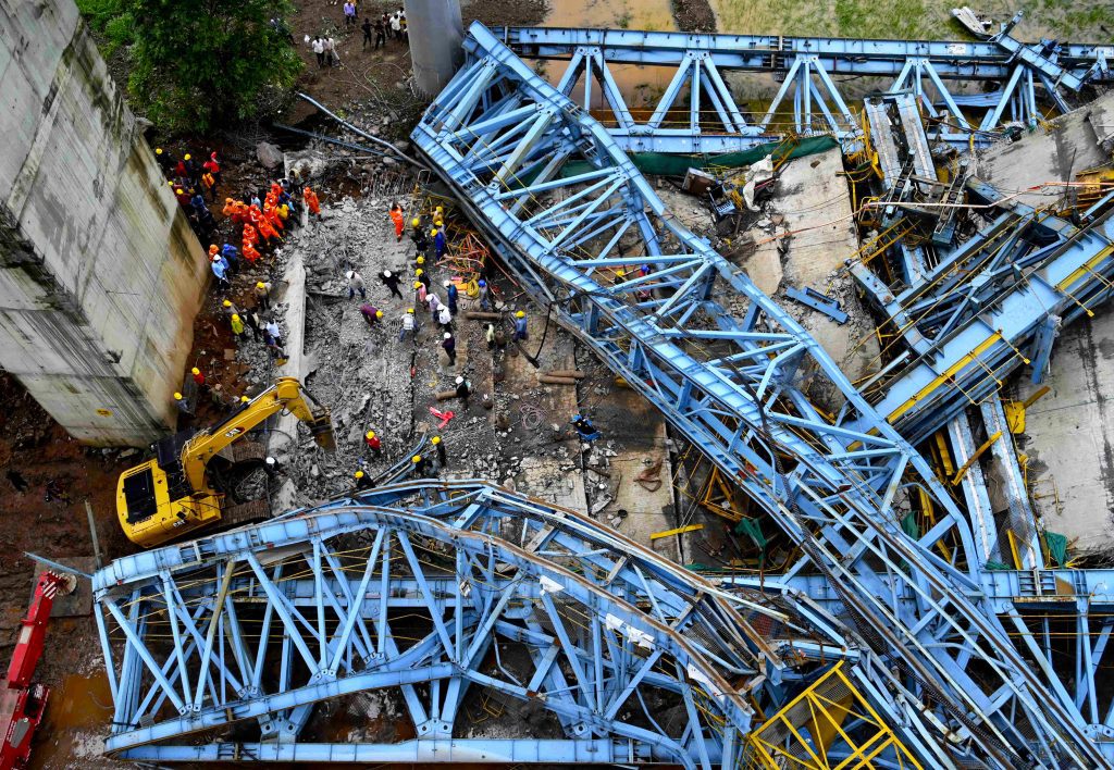 Maharashtra crane crash toll shoots up to 20, 3 more critical maharashtra-crane-crash-toll-shoots-up-to-20,-3-more-critical