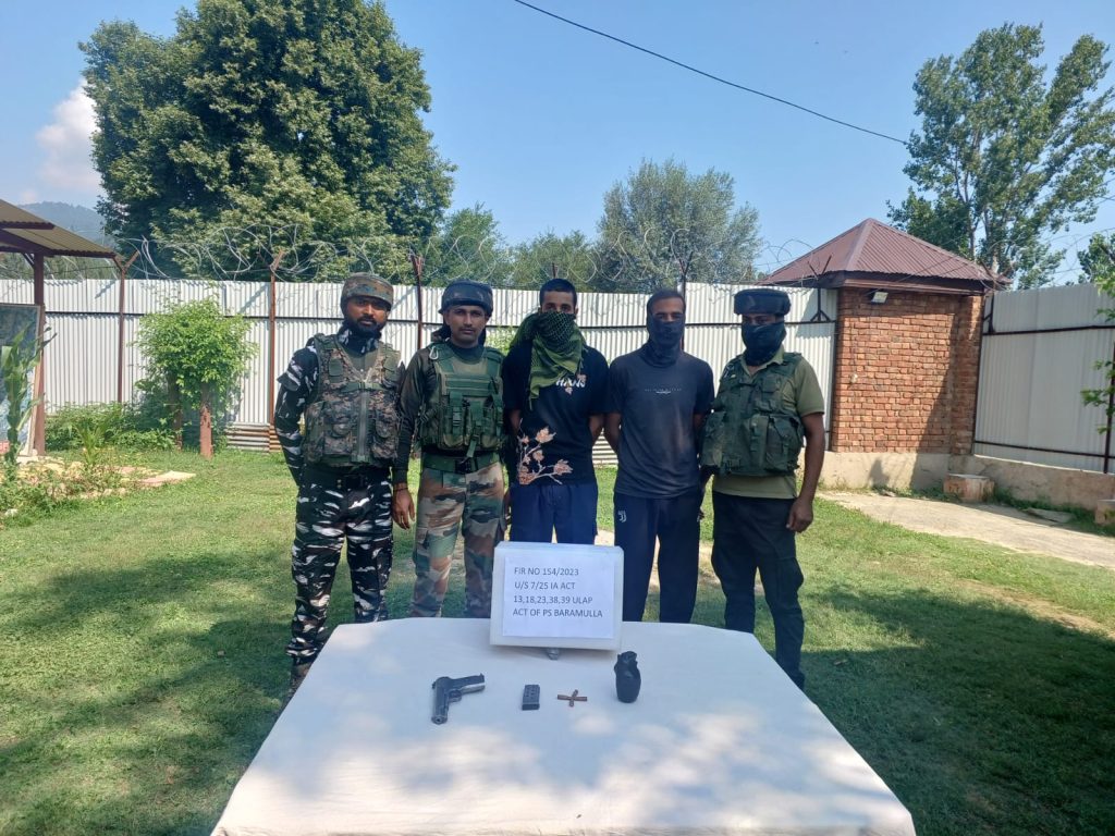 Two hybrid terrorists arrested in J&K’s Baramulla two-hybrid-terrorists-arrested-in-j&k’s-baramulla