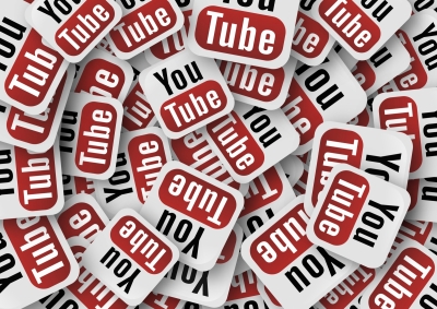YouTube testing AI auto-generated summaries youtube-testing-ai-auto-generated-summaries