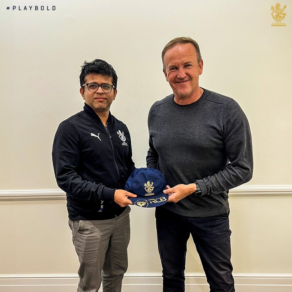 ipl-2024:-andy-flower-appointed-as-head-coach-of-royal-challengers-bangalore-men’s-team