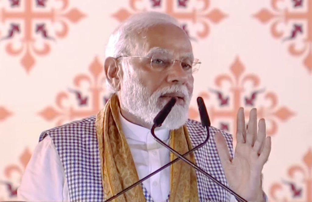 pm-to-lay-foundation-stone-for-redevelopment-of-508-railway-stations-on-aug-6