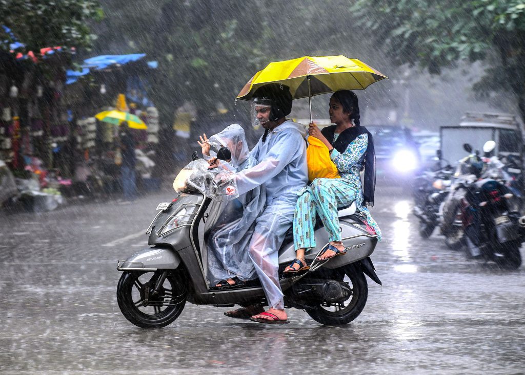 imd-predicts-subdued-rainfall-in-peninsular-india,-heavy-showers-in-bihar-&-jharkhand