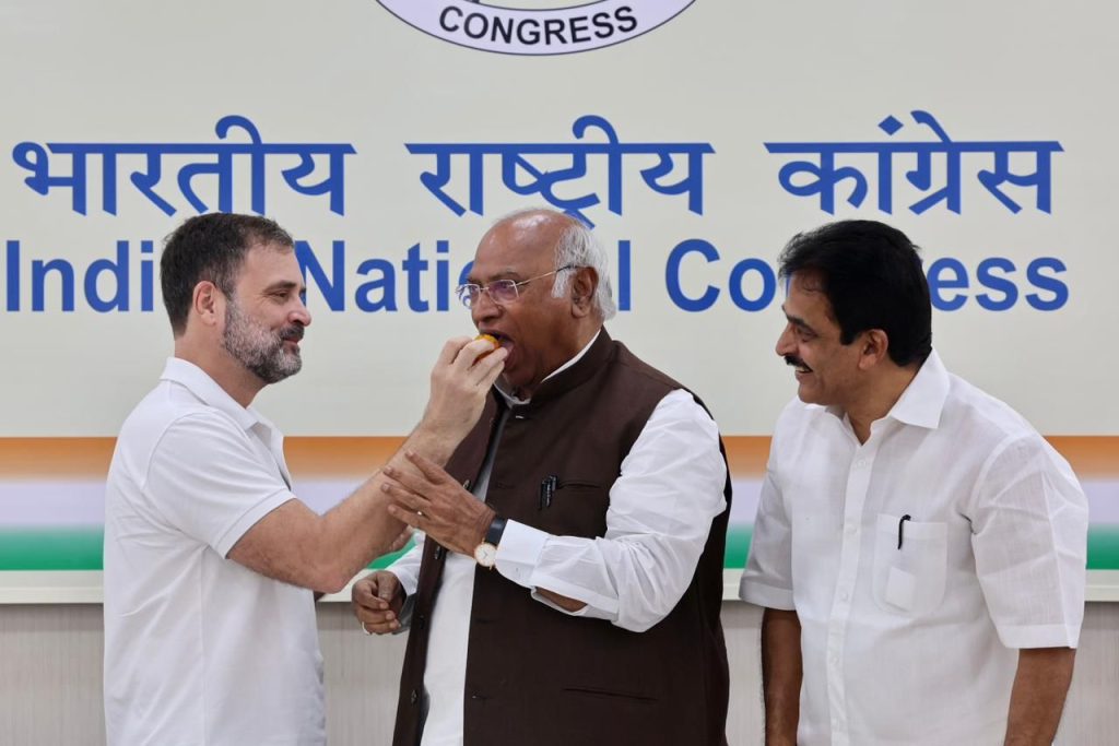 it-took-24-hours-to-disqualify-him,-will-see-when-they-will-reinstate-rahul-gandhi’s-membership:-kharge