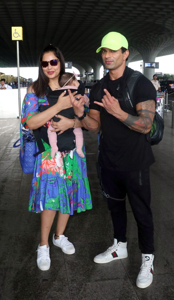 Bipasha reveals Devi was born with two holes in heart, tears up detailing about her surgery bipasha-reveals-devi-was-born-with-two-holes-in-heart,-tears-up-detailing-about-her-surgery