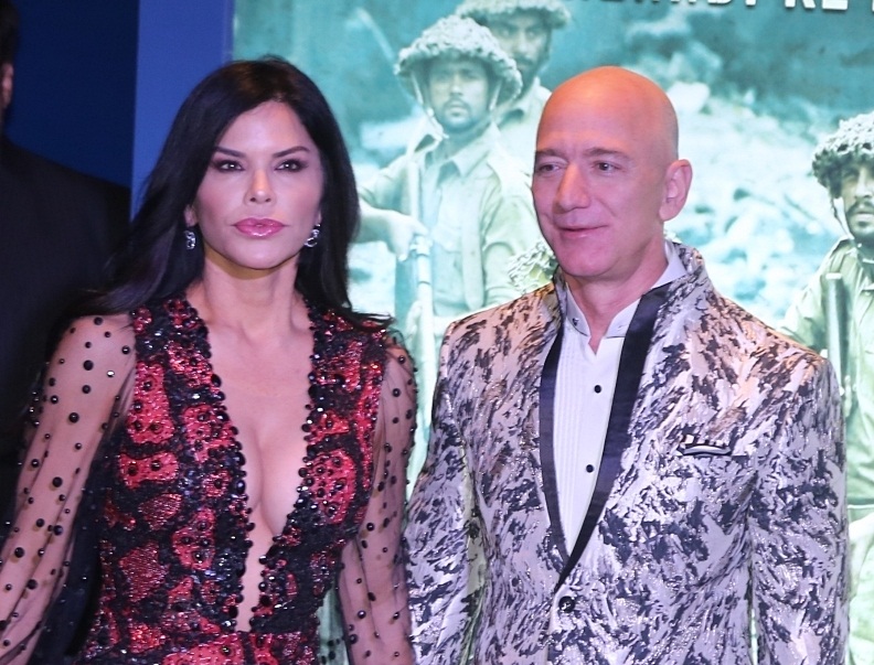 Jeff Bezos, Lauren Sanchez not ‘planning the wedding yet’: Report jeff-bezos,-lauren-sanchez-not-‘planning-the-wedding-yet’:-report