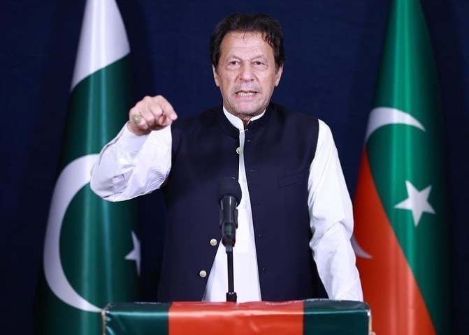 Pak poll panel disqualifies Imran Khan for five years pak-poll-panel-disqualifies-imran-khan-for-five-years