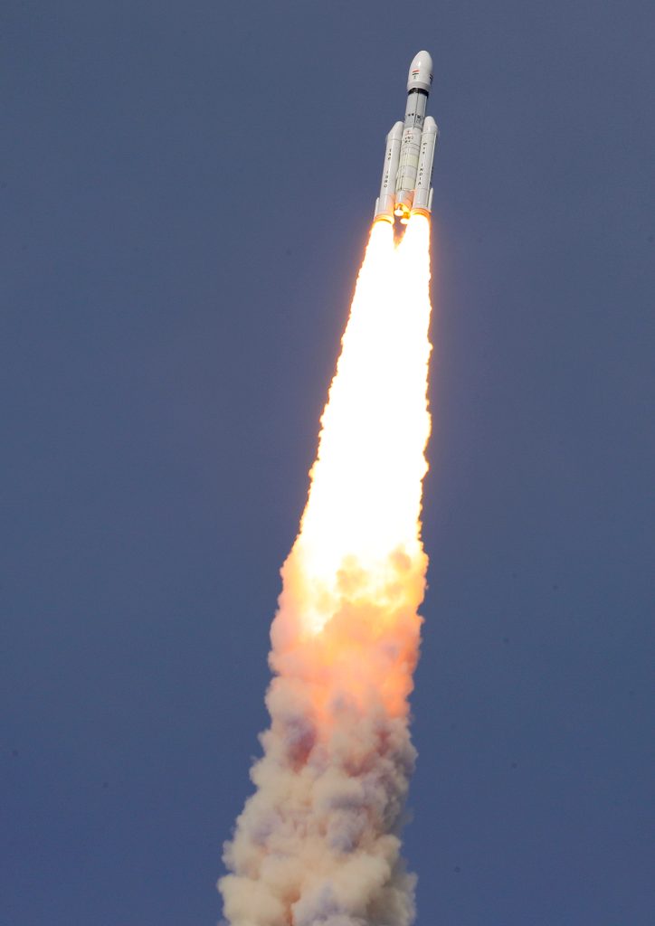 chandrayaan-3:-vikram-can-make-soft-landing-on-moon’s-surface-even-with-engine-failure,-says-isro-chief