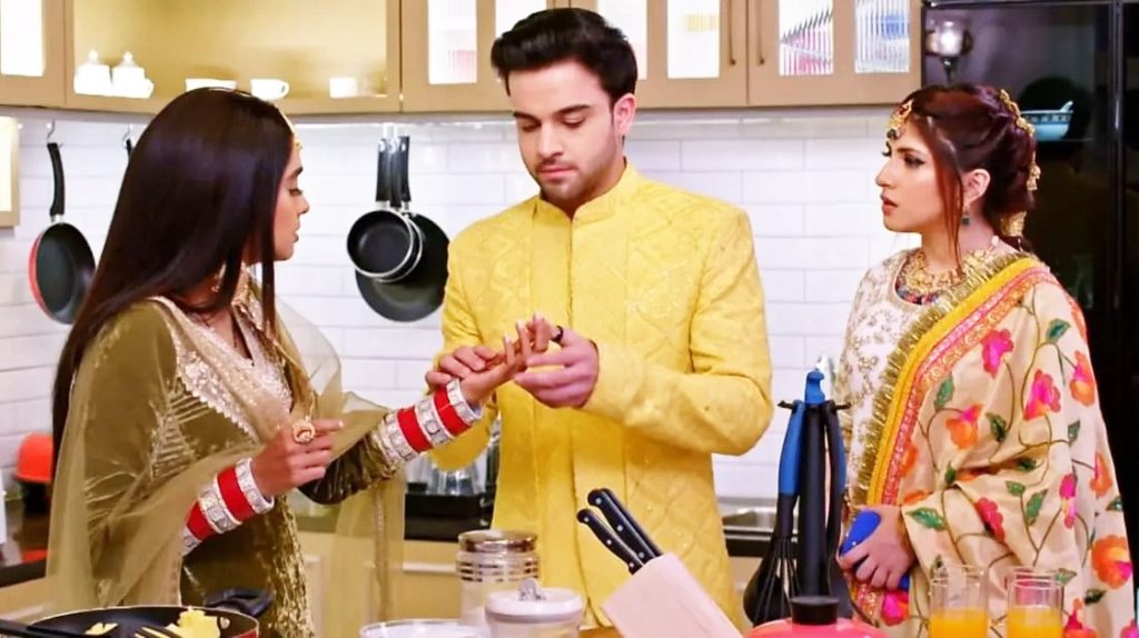 kumkum-bhagya:-mihika-to-go-missing-right-before-engagement-ceremony-with-ranbir