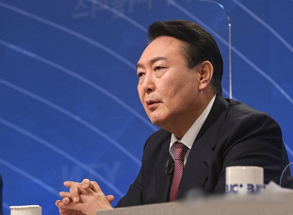 s.korean-president’s-approval-rating-dips-to-38%