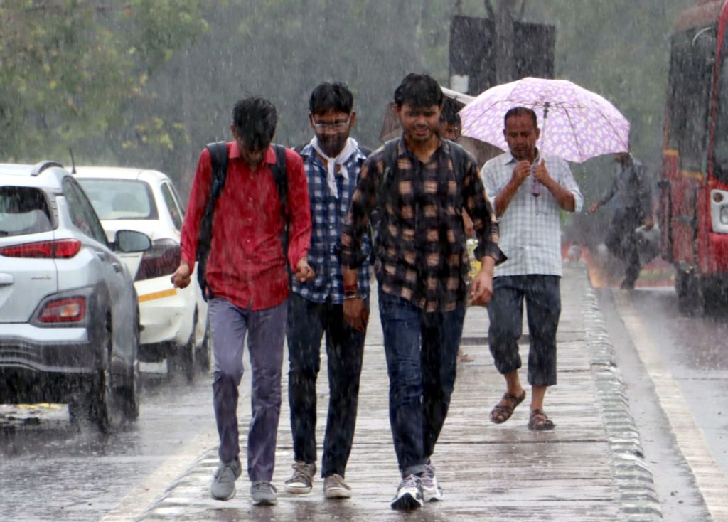 Heavy rainfall likely in Uttarakhand, Bihar, Sikkim, Arunachal in next five days: IMD heavy-rainfall-likely-in-uttarakhand,-bihar,-sikkim,-arunachal-in-next-five-days:-imd