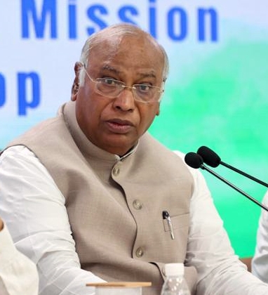 telangana-congress-to-unveil-sc,-st-declaration-on-aug-18