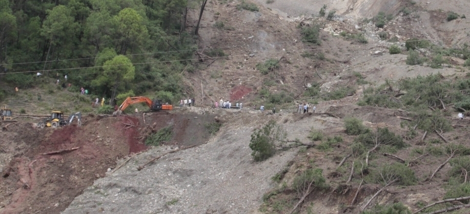 seven-buried-alive-in-mudslide-in-himachal