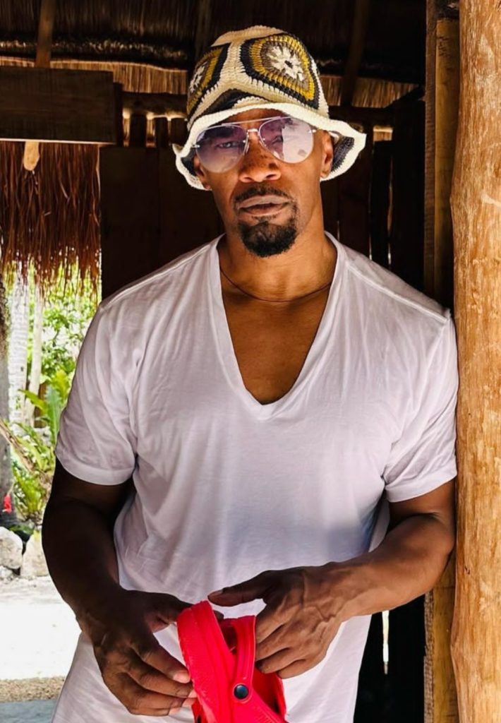 jamie-foxx-says-he-is-‘finally’-starting-to-feel-like-himself-after-health-scare