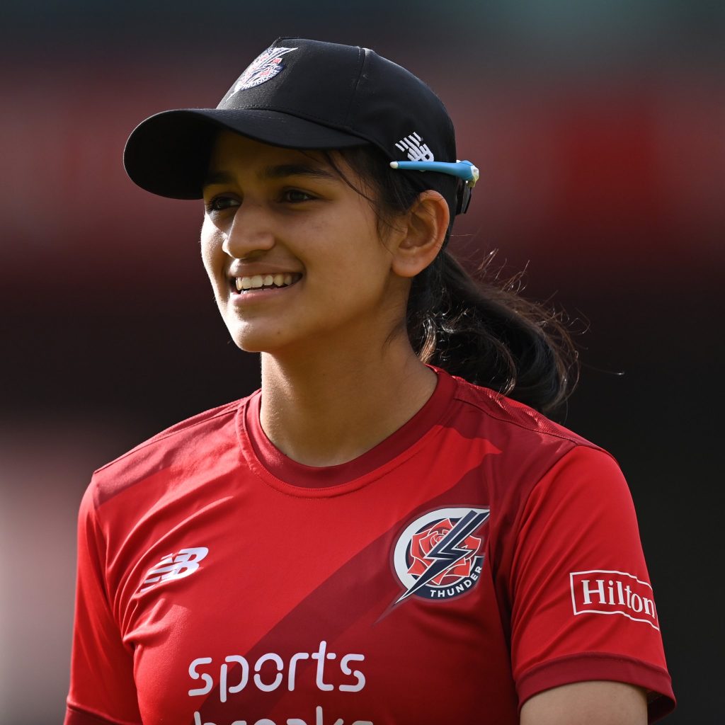 mahika-gaur,-bess-heath-earn-maiden-england-call-ups-for-white-ball-series-against-sri-lanka