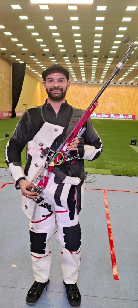akhil-sheoran-wins-bronze,-olympic-quota-at-baku-shooting-worlds