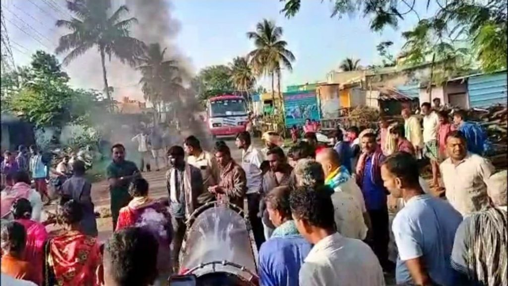 K’taka road accident: Fourth child succumbs in hospital, family protests k’taka-road-accident:-fourth-child-succumbs-in-hospital,-family-protests