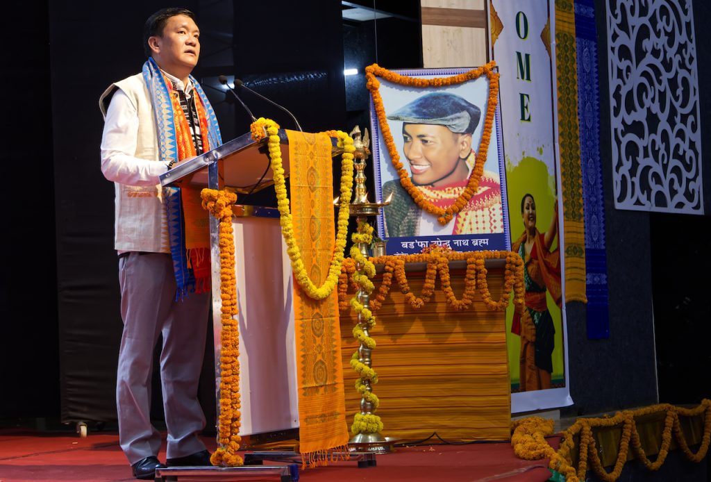 most-assam-arunachal-inter-state-border-disputes-resolved:-arunachal-cm