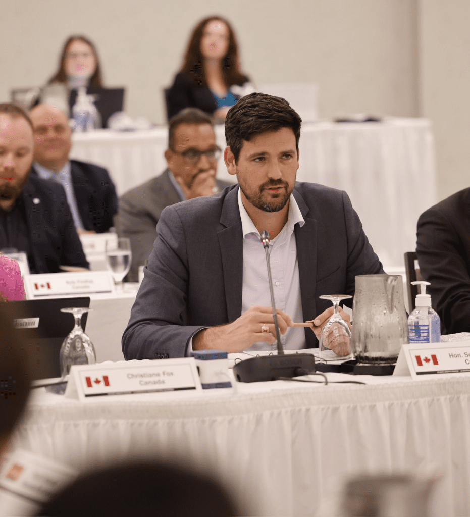 canada-mulls-cap-on-int’l-students-amidst-housing-crisis