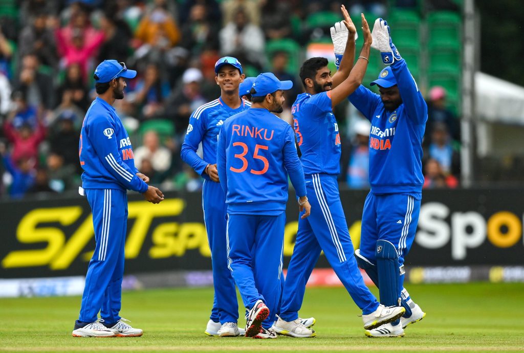 jasprit-bumrah,-prasidh-krishna-need-more-game-time-before-the-world-cup,-says-sitanshu-kotak
