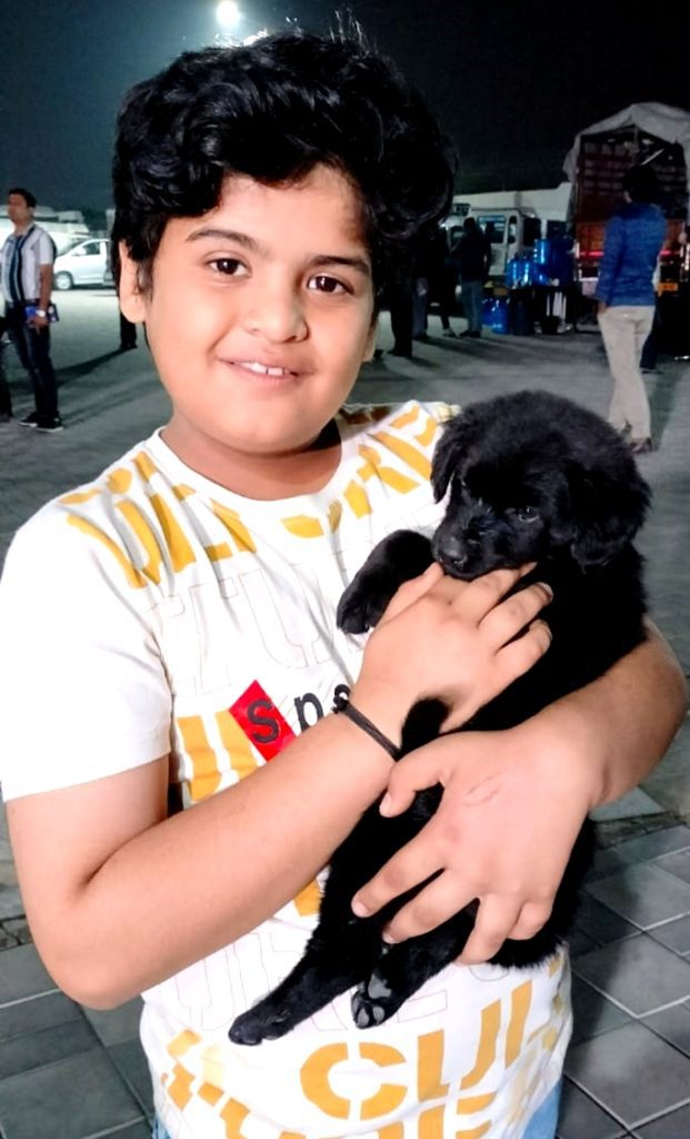 Aayudh Bhanushali gushes over his pawdorable friend ‘Chhota Bullet’ aayudh-bhanushali-gushes-over-his-pawdorable-friend-‘chhota-bullet’
