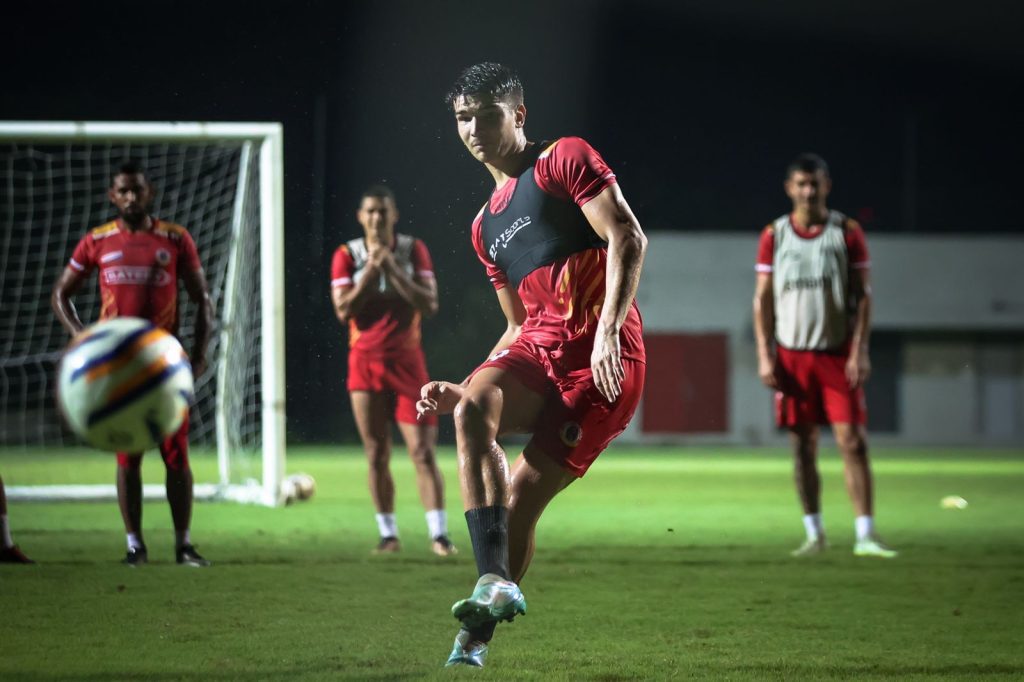 132nd-durand-cup:-former-champions-east-bengal-and-gokulam-go-head-to-head-in-quarterfinal