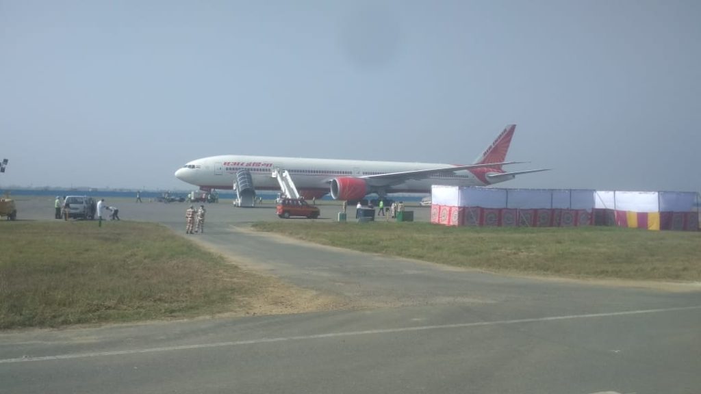 delhi-airport-fully-equipped-with-ample-parking-space-for-aircraft:-dial