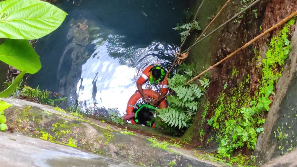 Girl falls into 45-feet deep well, rescued by Goa fire service girl-falls-into-45-feet-deep-well,-rescued-by-goa-fire-service