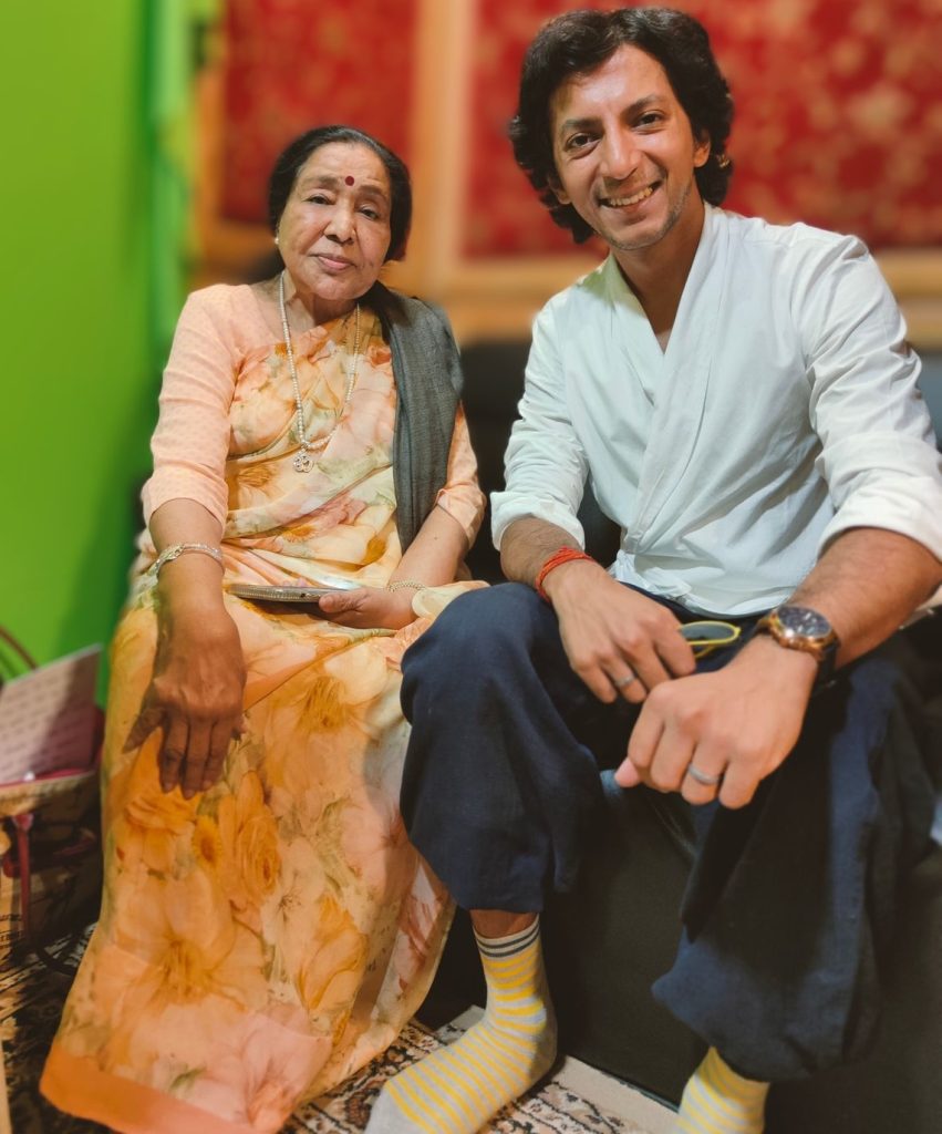 asha-bhosle-records-a-song-for-anshuman-jha-starrer-‘hari-om’