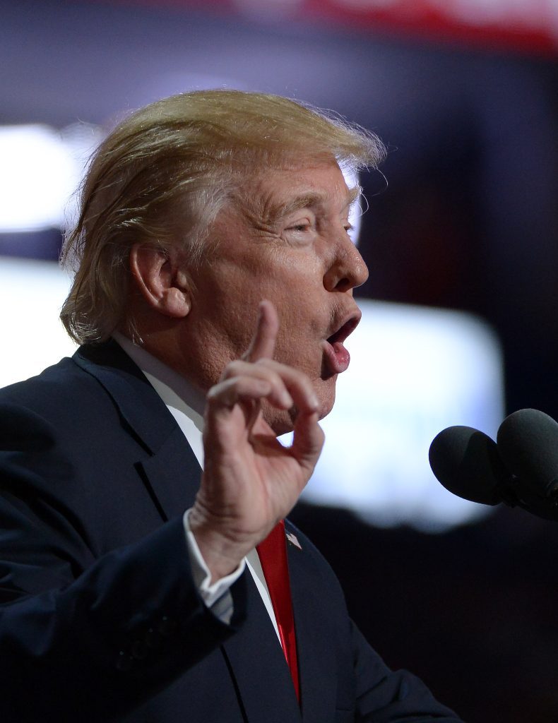 trump-calls-biden’s-federal-officials-‘fascist-thugs’