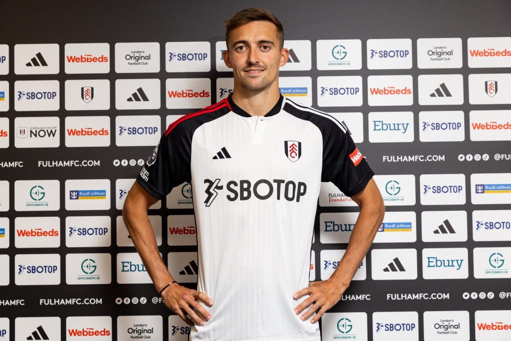 premier-league:-fulham-sign-belgium-defender-timothy-castagne-from-leicester