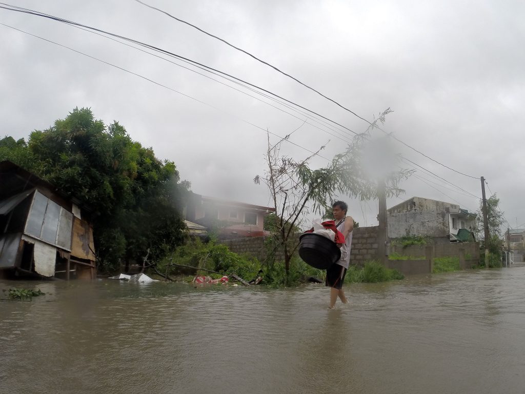 Philippines: Super typhoon Saola leaves 1 dead, displaces over 3,87,000 philippines:-super-typhoon-saola-leaves-1-dead,-displaces-over-3,87,000