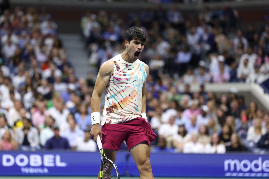 US Open: Alcaraz rolls into third round, Wawrinka downs Etcheverry to set Sinner clash us-open:-alcaraz-rolls-into-third-round,-wawrinka-downs-etcheverry-to-set-sinner-clash