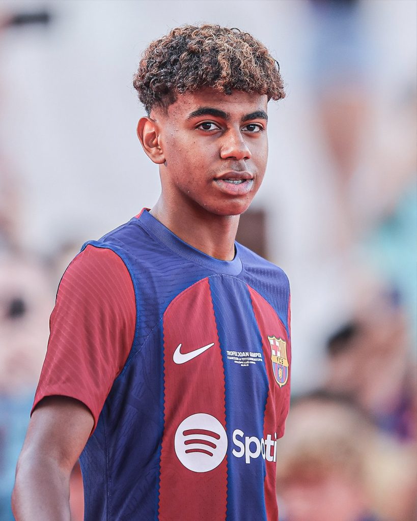 football:-coach-de-la-fuente-calls-up-barcelona-youngster-yamal-to-spain-squad