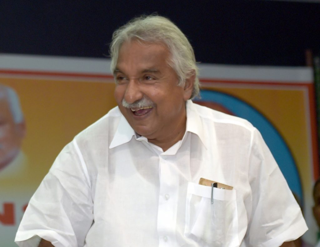 Court exonerates Oommen Chandy in solar scam case court-exonerates-oommen-chandy-in-solar-scam-case