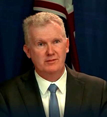 under-new-australian-laws,-jail,-heavy-fines-for-wage-thieving-employers