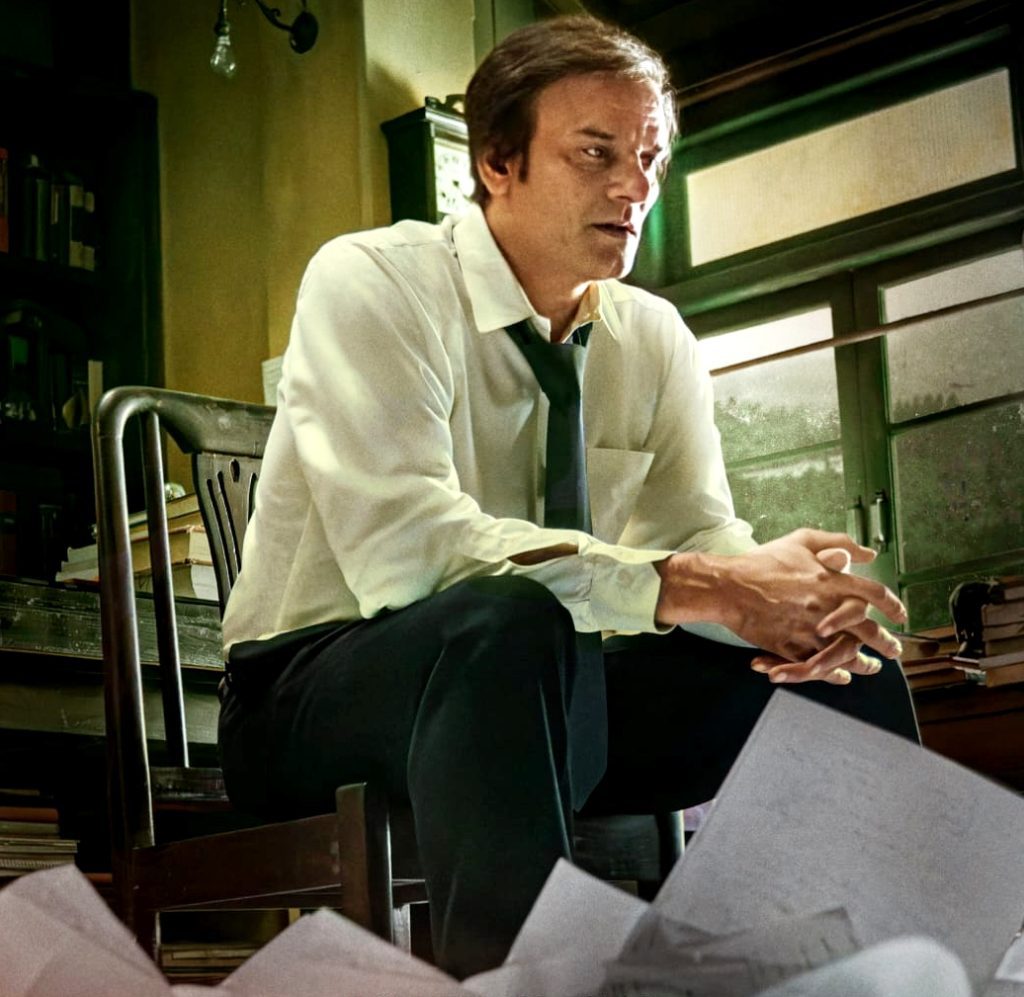 Jaideep Ahalwat has a radical transformation in new poster for ‘Jaane Jaan’ jaideep-ahalwat-has-a-radical-transformation-in-new-poster-for-‘jaane-jaan’