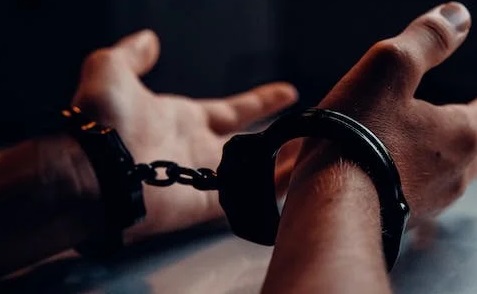 Two LeT OGWs arrested in J&K’s Baramulla two-let-ogws-arrested-in-j&k’s-baramulla