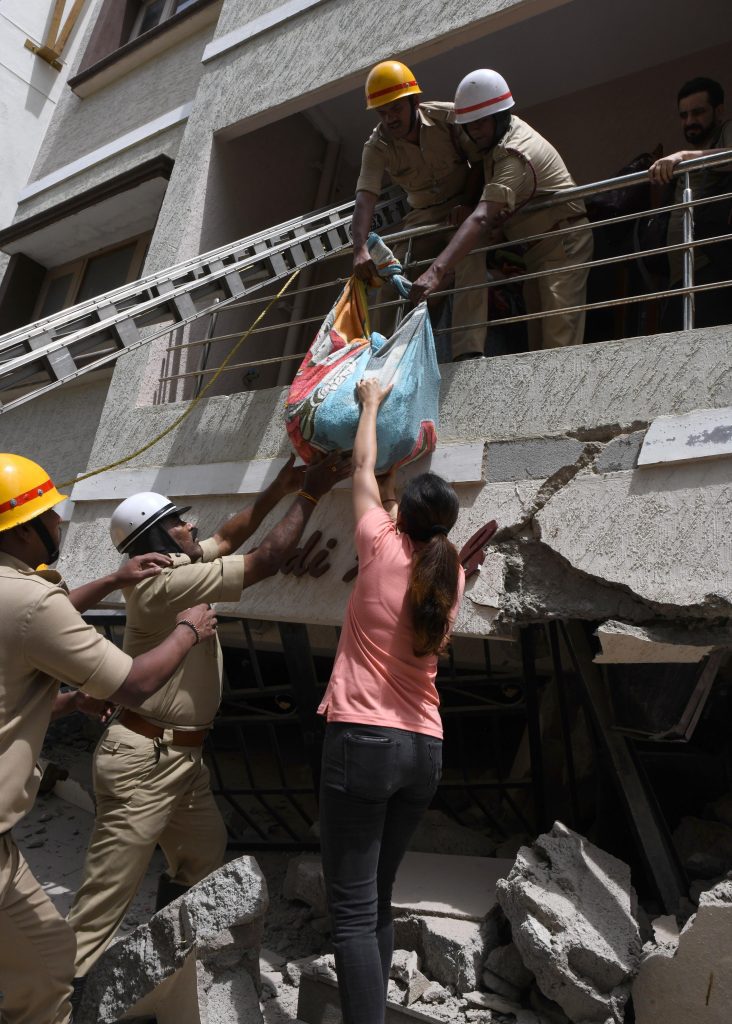 2 killed after building collapses in UP’s Barabanki 2-killed-after-building-collapses-in-up’s-barabanki