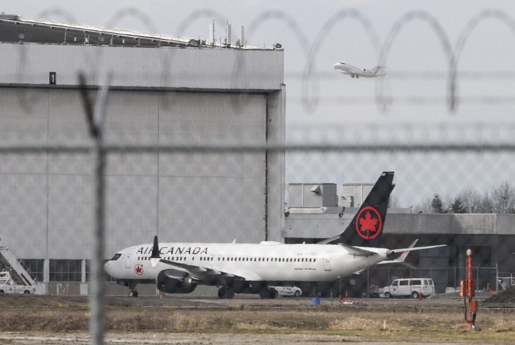 2-air-canada-planes-collide-on-tarmac-at-vancouver-int’l-airport